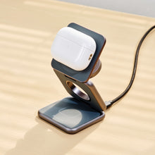 Load image into Gallery viewer, Mag 3 Magnetic 3-in-1 Foldable Travel Charging Station