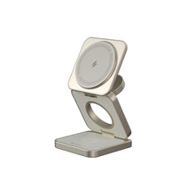 Load image into Gallery viewer, Mag 3 Pro Qi2 3-in-1 Foldable Travel Charging Station