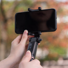 Load image into Gallery viewer, SELFIE Wireless Bluetooth Tripod Selfie Stick