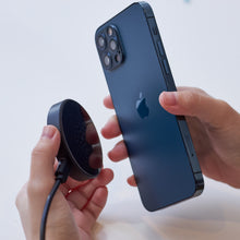 Load image into Gallery viewer, OMNIA M3 Magnetic 3-in-1 Wireless Charging Station + OMNIA A1 Apple Watch Magnetic Wireless Charger