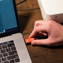 Load image into Gallery viewer, iKlips C Apple Lightning/USB-C Flash Drive