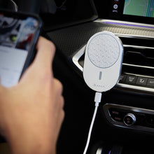 Load image into Gallery viewer, OMNIA C2 Magnetic Wireless Car Charger