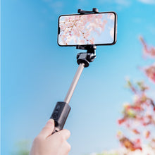 Load image into Gallery viewer, SELFIE Wireless Bluetooth Tripod Selfie Stick