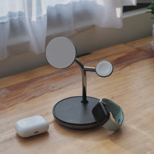 Load image into Gallery viewer, OMNIA M3+ Magnetic 3-in-1 Wireless Charging Station (Apple MFW-Certified)
